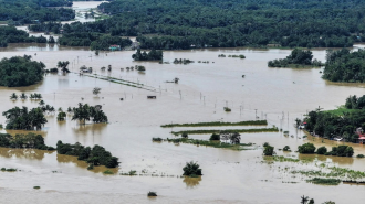 Storm Fengshen batters Philippines, Laos issues rainfall warning 